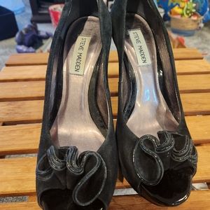 Steve Madden leather flower heels